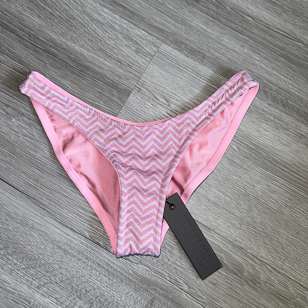 Normal coverage Bathing suit bottom - Picture 1 of 4